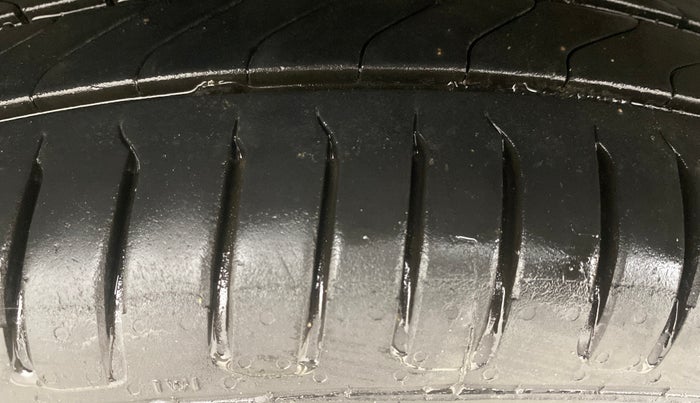 2020 Hyundai VENUE SX 1.0 TURBO IMT, Petrol, Manual, 63,032 km, Right Rear Tyre Tread