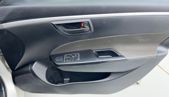 2017 Maruti Swift LXI (O), Petrol, Manual, 43,232 km, Driver Side Door Panels Control