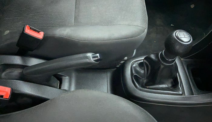 2017 Maruti Swift LXI (O), Petrol, Manual, 43,232 km, Gear Lever