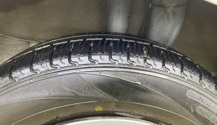 2019 Hyundai NEW SANTRO SPORTZ CNG, CNG, Manual, 58,600 km, Left Rear Tyre Tread
