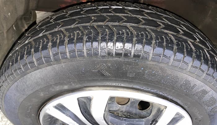 2015 Maruti Swift Dzire VXI, Petrol, Manual, 37,153 km, Left Front Tyre Tread
