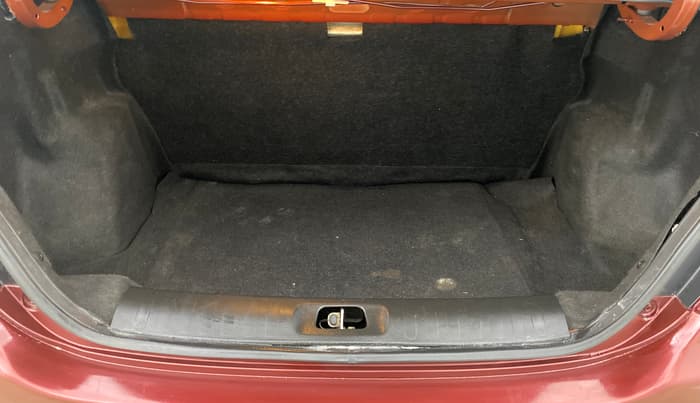2015 Maruti Swift Dzire VXI, Petrol, Manual, 37,153 km, Boot Inside