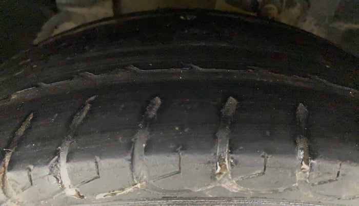 2019 Ford Ecosport TITANIUM 1.5L PETROL, Petrol, Manual, 91,830 km, Left Front Tyre Tread