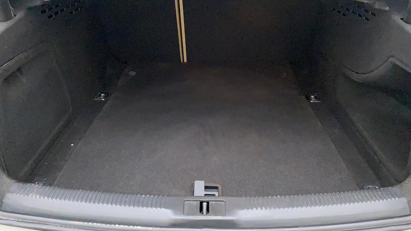2015 Audi A4 35 TDI PREMIUM PLUS SUNROOF, Diesel, Automatic, 42,042 km, Boot Inside
