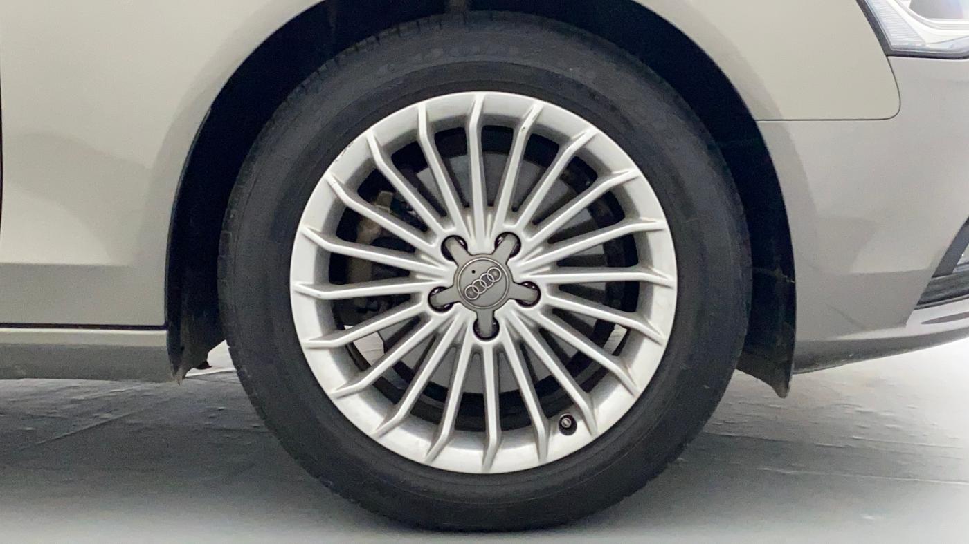 2015 Audi A4 35 TDI PREMIUM PLUS SUNROOF, Diesel, Automatic, 42,042 km, Right Front Wheel
