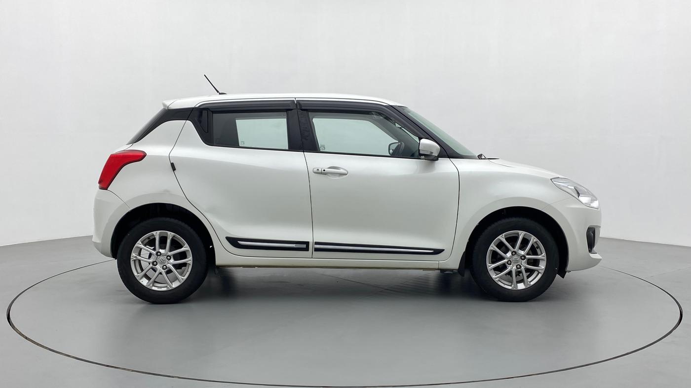 2018 Maruti Swift ZXI (AMT), Petrol, Automatic, 42,761 km, Right Side View