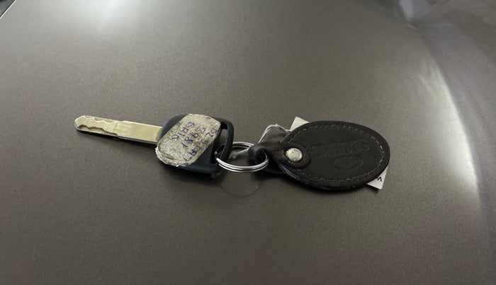 2014 Honda Brio VX AT, Petrol, Automatic, 74,440 km, Key Close Up