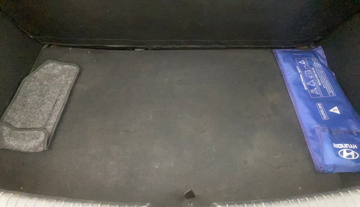 2015 Hyundai Grand i10 ASTA 1.2 KAPPA VTVT, Petrol, Manual, 47,435 km, Boot Inside