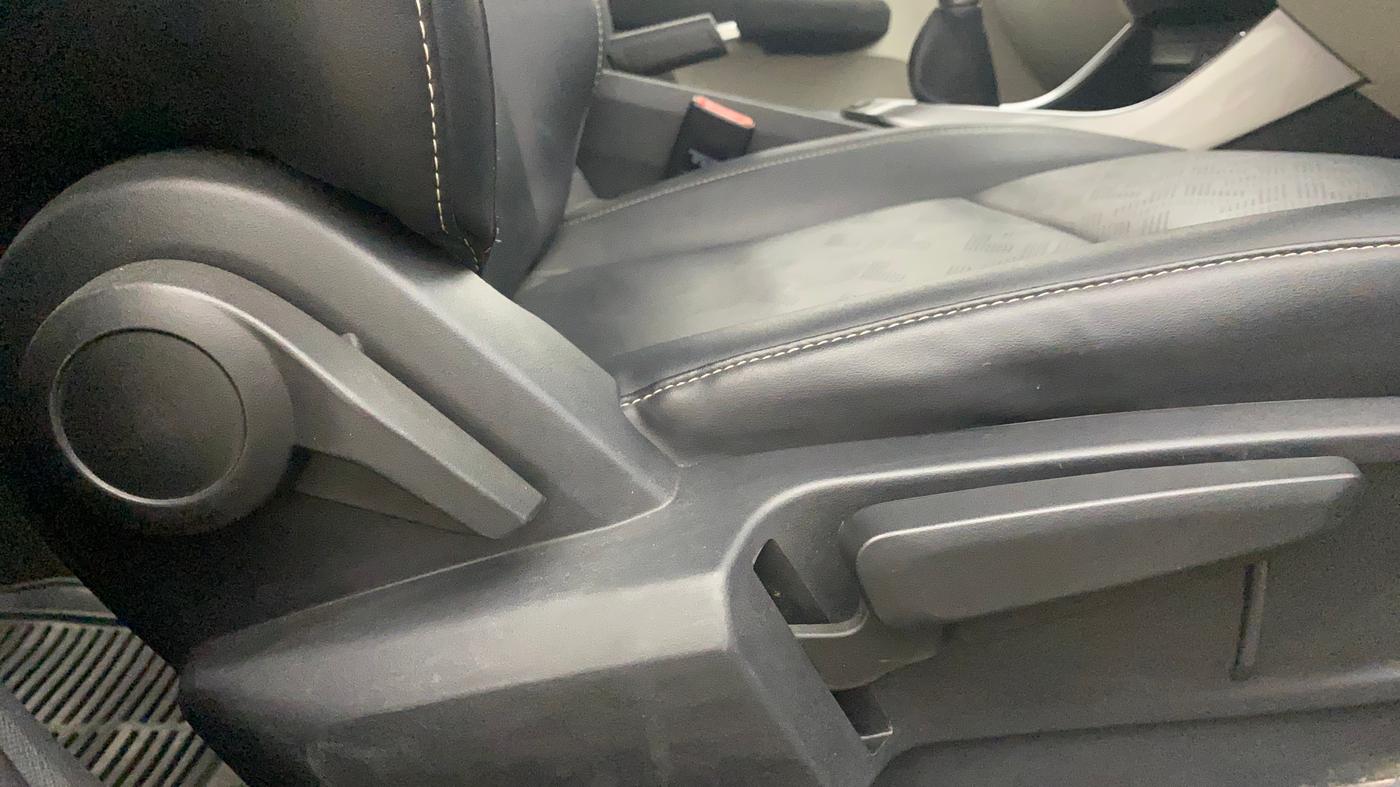 2021 Tata ALTROZ XZ PLUS PETROL, Petrol, Manual, 65,589 km, Driver Side Adjustment Panel