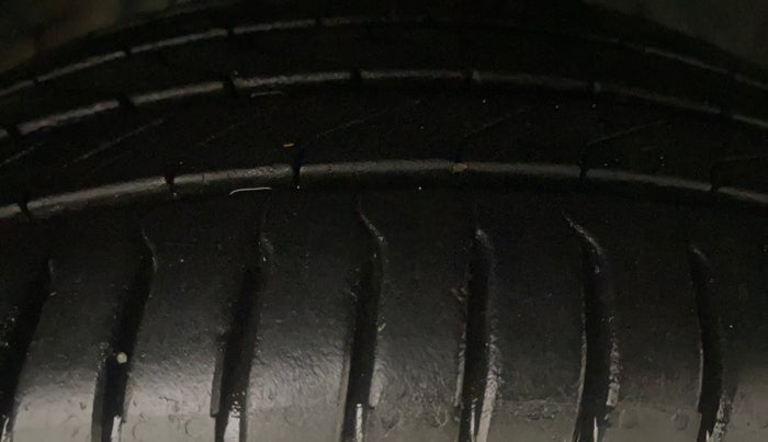 2021 Tata ALTROZ XZ PLUS PETROL, Petrol, Manual, 65,229 km, Right Front Tyre Tread