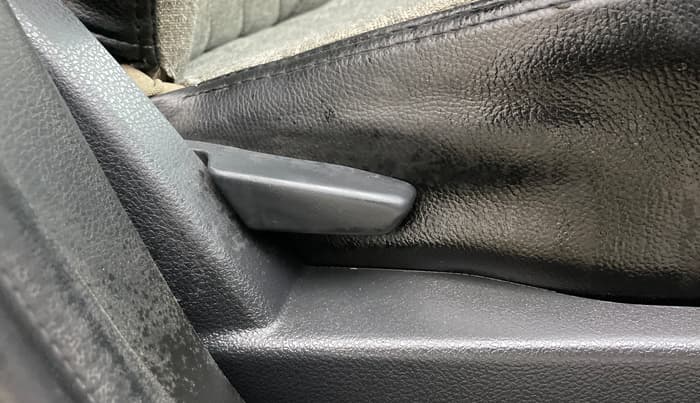 2018 Renault Duster RXS CVT, Petrol, Automatic, 1,22,948 km, Driver Side Adjustment Panel