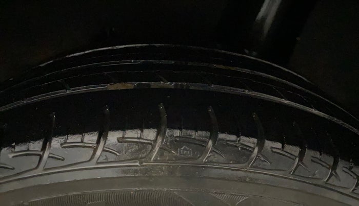 2019 Maruti Baleno DELTA PETROL 1.2, Petrol, Manual, 80,067 km, Left Rear Tyre Tread