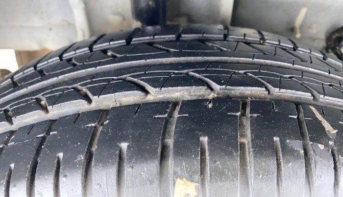 2020 Tata Tiago XT 1.2 REVOTRON, Petrol, Manual, 28,382 km, Right Rear Tyre Tread