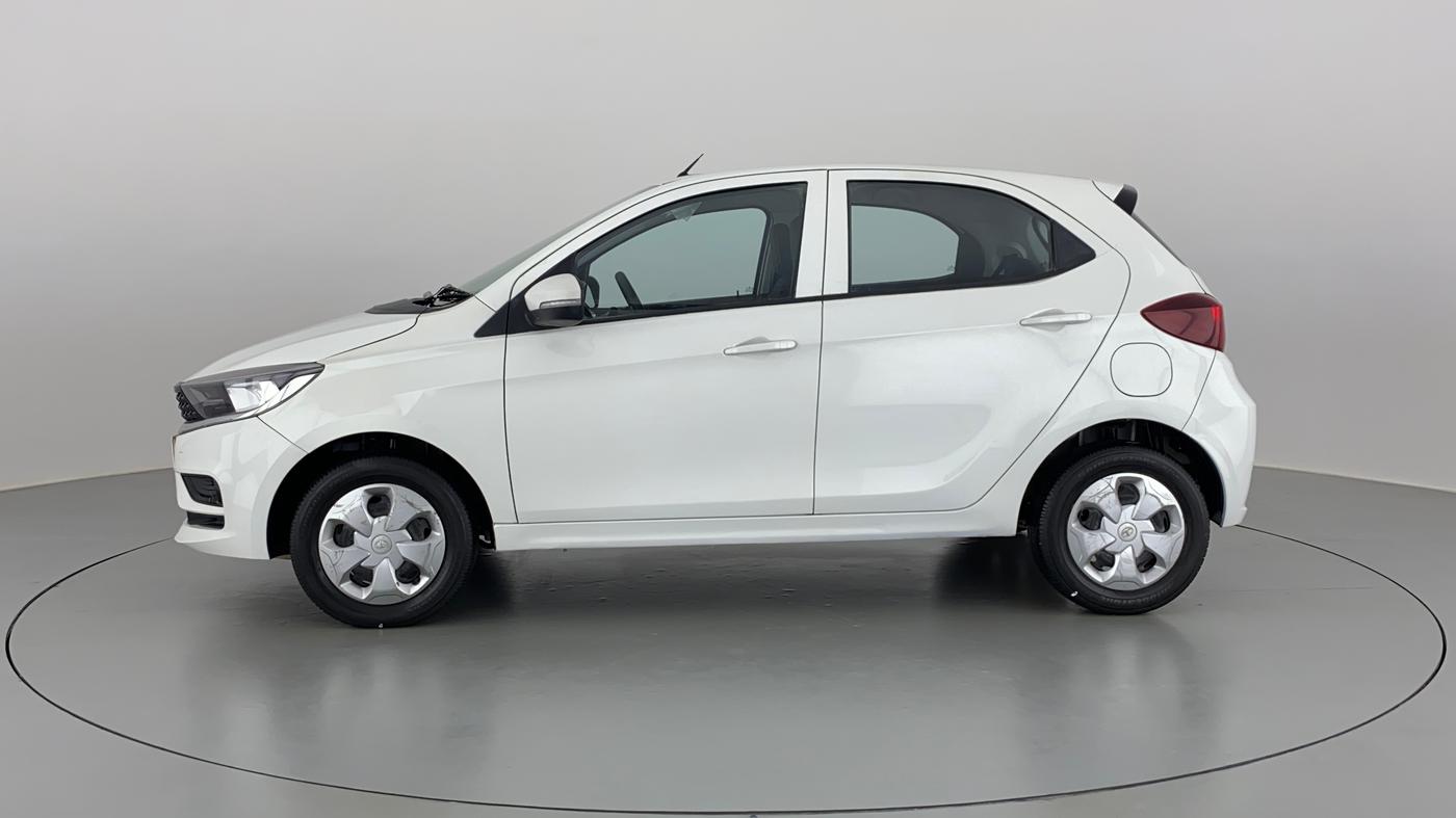 2020 Tata Tiago XT 1.2 REVOTRON, Petrol, Manual, 28,382 km, Left Side
