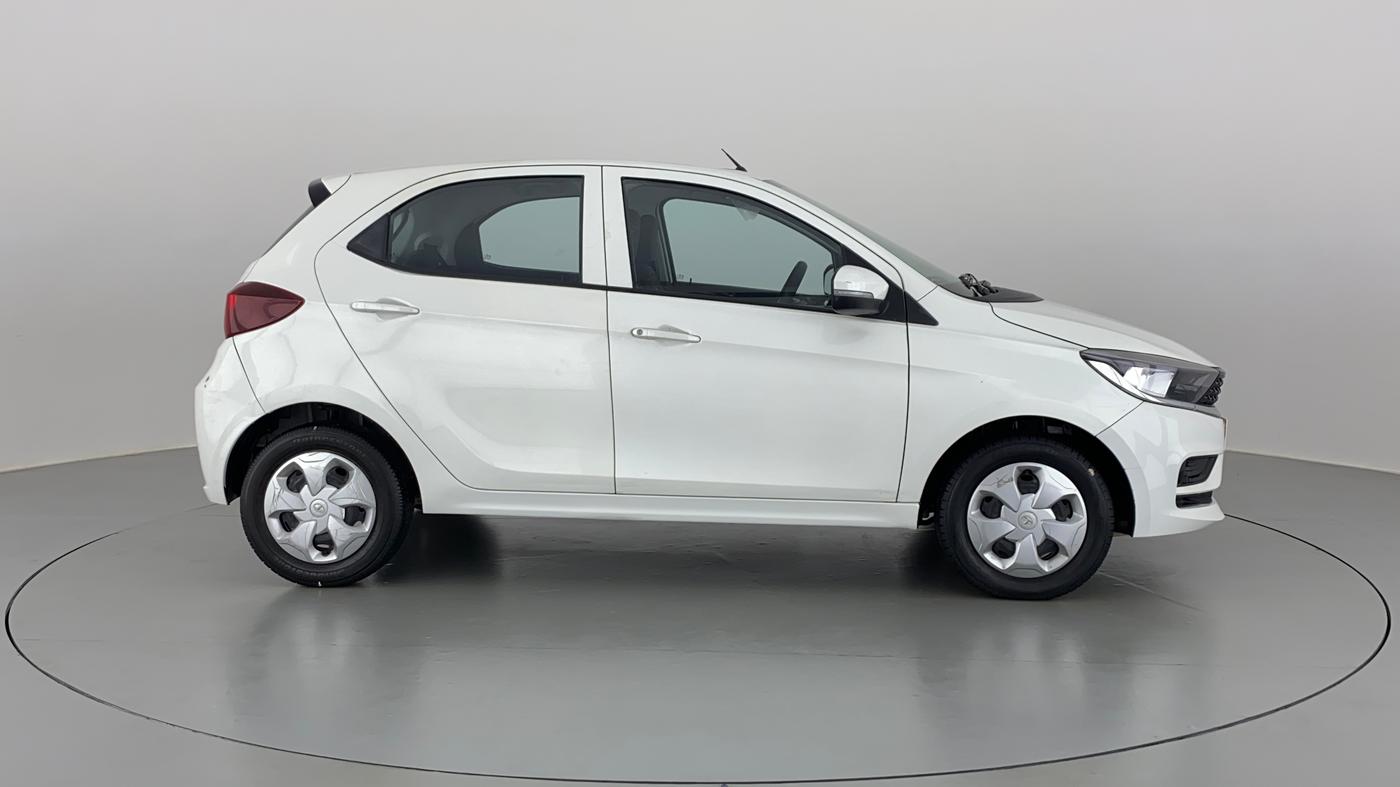 2020 Tata Tiago XT 1.2 REVOTRON, Petrol, Manual, 28,382 km, Right Side View