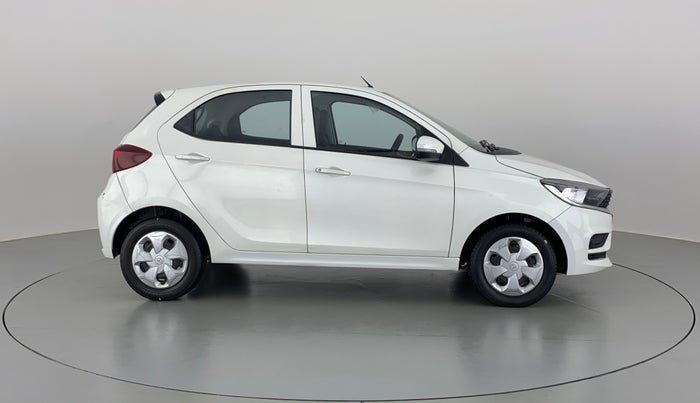 2020 Tata Tiago XT 1.2 REVOTRON, Petrol, Manual, 28,382 km, Right Side View