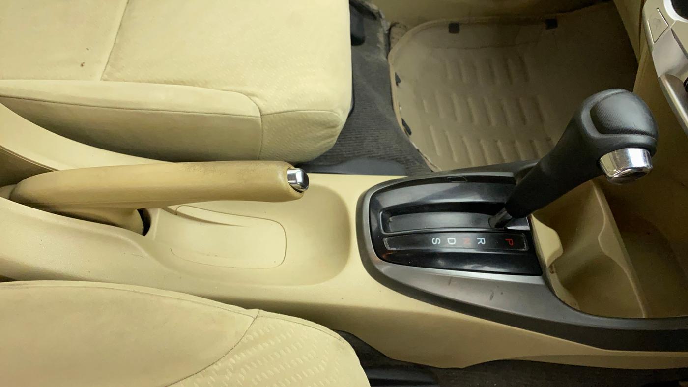 2012 Honda City 1.5L I-VTEC V AT, Petrol, Automatic, 59,165 km, Gear Lever