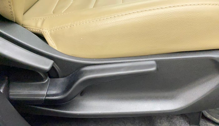 2022 Honda Amaze 1.2L I-VTEC VX CVT, Petrol, Automatic, 13,540 km, Driver Side Adjustment Panel