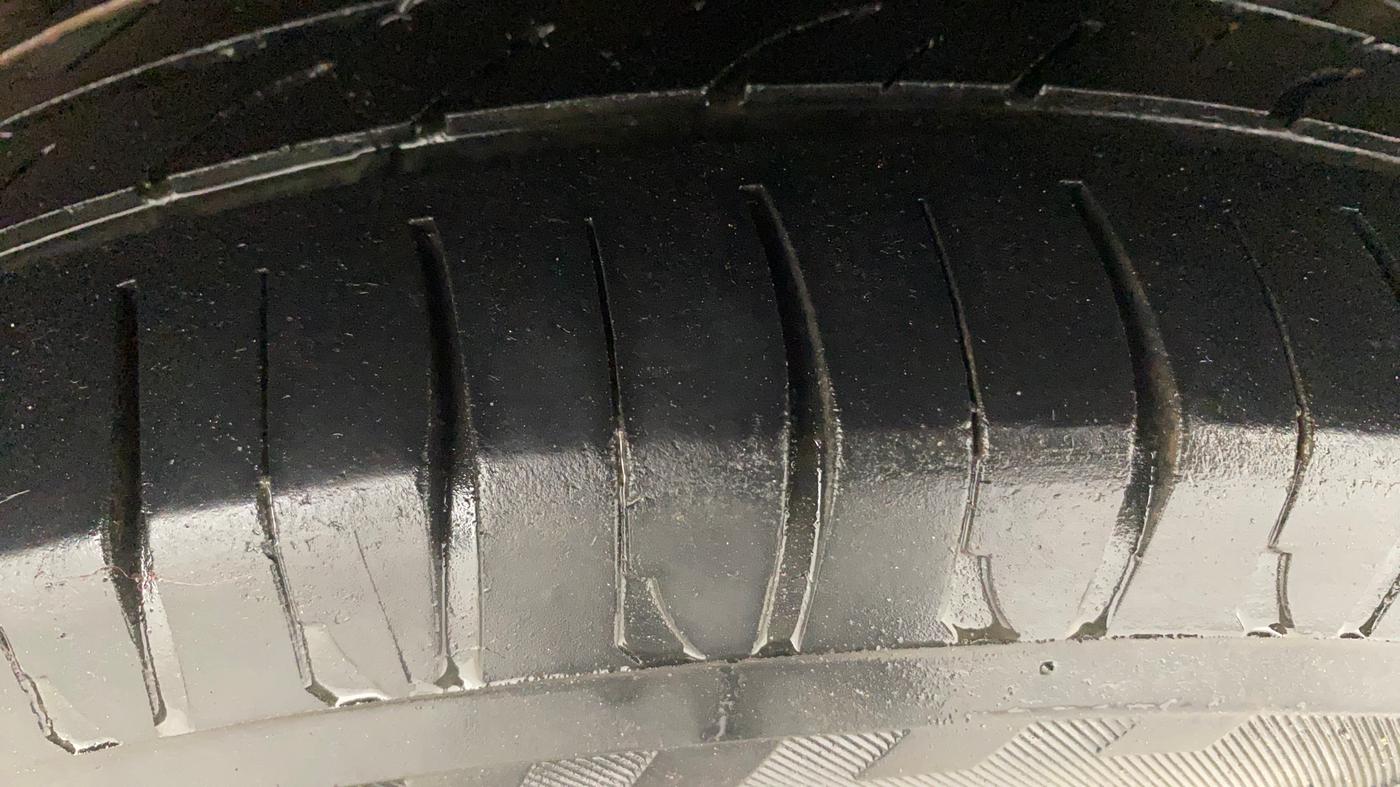 2017 Tata TIGOR XT PETROL, Petrol, Manual, 92,098 km, Left Rear Tyre Tread