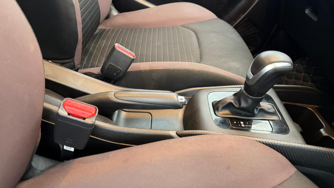 2023 Maruti FRONX DELTA 1.2 AGS, Petrol, Automatic, 39,967 km, Gear Lever