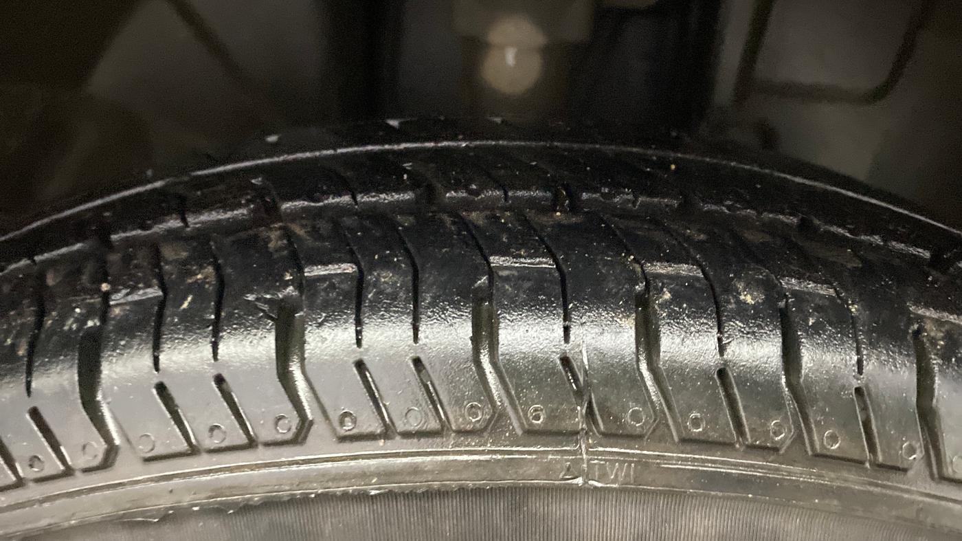 2016 Renault Kwid RXT 0.8, Petrol, Manual, 66,258 km, Right Front Tyre Tread