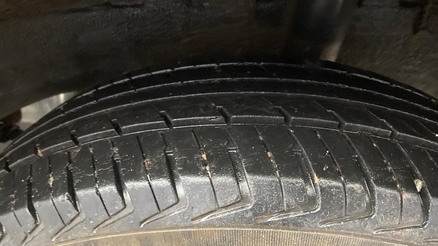 2016 Renault Kwid RXT 0.8, Petrol, Manual, 66,258 km, Left Rear Tyre Tread