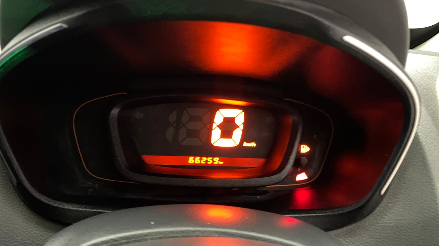 2016 Renault Kwid RXT 0.8, Petrol, Manual, 66,258 km, Odometer Image