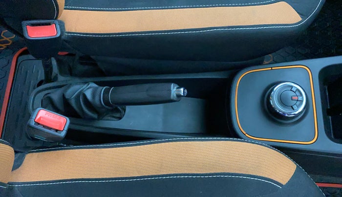 2021 Renault Kwid CLIMBER 1.0 AMT (O), Petrol, Automatic, 13,513 km, Gear Lever