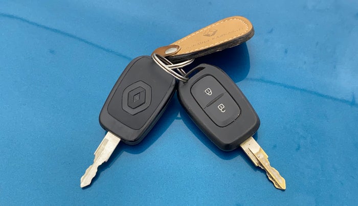 2021 Renault Kwid CLIMBER 1.0 AMT (O), Petrol, Automatic, 13,513 km, Key Close Up