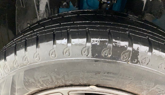 2021 Renault Kwid CLIMBER 1.0 AMT (O), Petrol, Automatic, 13,513 km, Left Front Tyre Tread