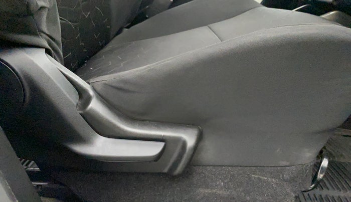 2017 Maruti IGNIS ZETA 1.2 AMT, Petrol, Automatic, 24,641 km, Driver Side Adjustment Panel