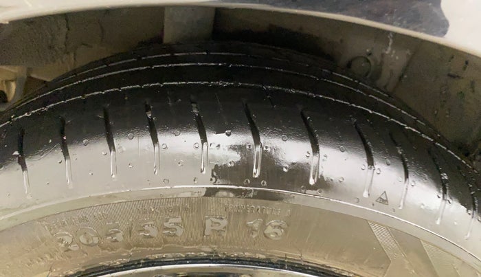 2024 Hyundai Verna SX (O) 1.5 TURBO PETROL DCT, Petrol, Automatic, 15,541 km, Right Rear Tyre Tread