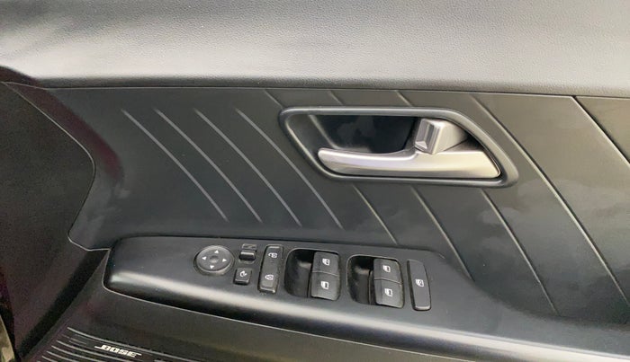 2024 Hyundai Verna SX (O) 1.5 TURBO PETROL DCT, Petrol, Automatic, 15,541 km, Driver Side Door Panels Control