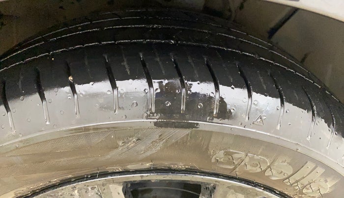 2024 Hyundai Verna SX (O) 1.5 TURBO PETROL DCT, Petrol, Automatic, 15,541 km, Right Front Tyre Tread