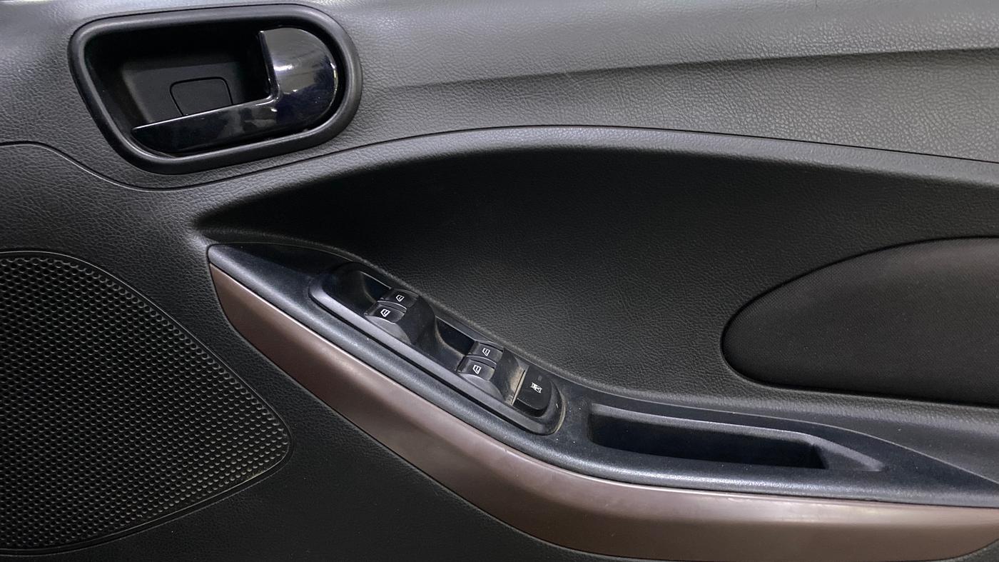 2021 Ford FREESTYLE TITANIUM PLUS 1.2 PETROL, Petrol, Manual, 44,548 km, Driver Side Door Panels Control