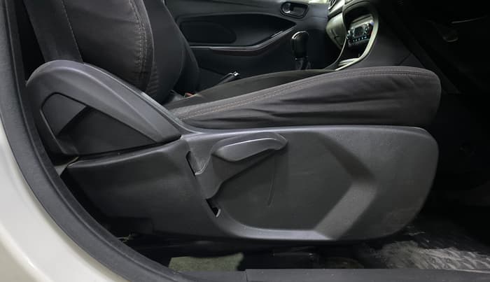 2021 Ford FREESTYLE TITANIUM PLUS 1.2 PETROL, Petrol, Manual, 44,548 km, Driver Side Adjustment Panel