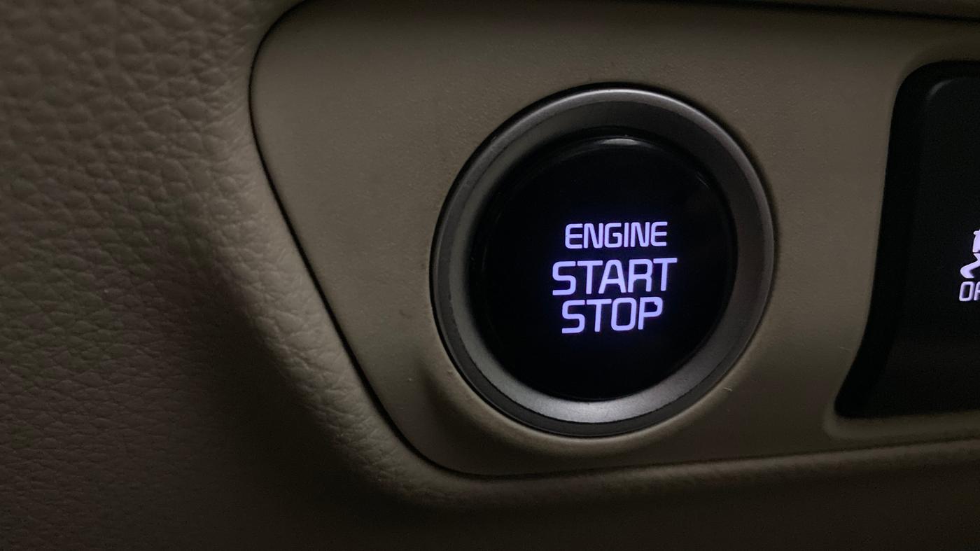 2022 KIA CARENS LUXURY PLUS 1.4 PETROL 7 STR, Petrol, Manual, 61,668 km, Keyless Start/ Stop Button