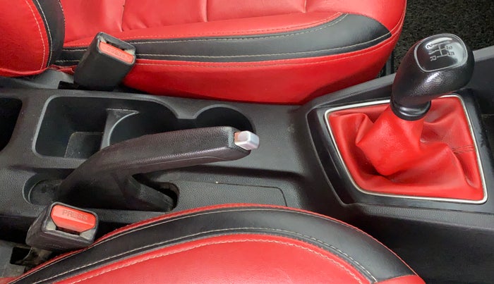 2016 Hyundai Elite i20 ERA 1.2, CNG, Manual, 73,648 km, Gear Lever
