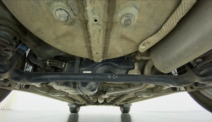2019 Mahindra XUV300 W8 (O) Dual tone Diesel, Diesel, Manual, 30,833 km, Rear Underbody