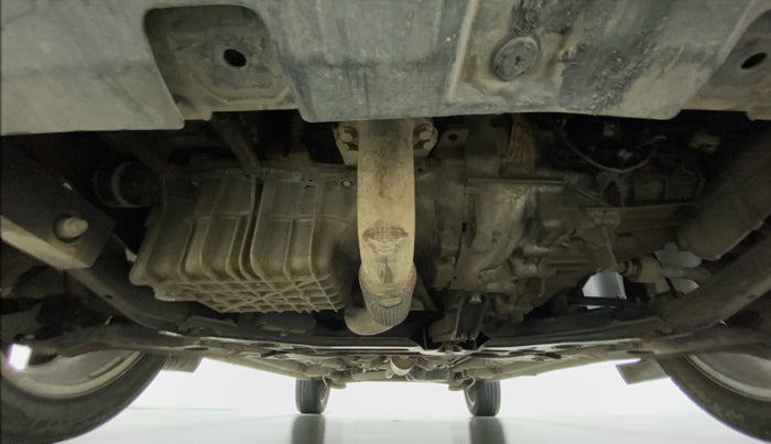 2019 Mahindra XUV300 W8 (O) Dual tone Diesel, Diesel, Manual, 30,833 km, Front Underbody