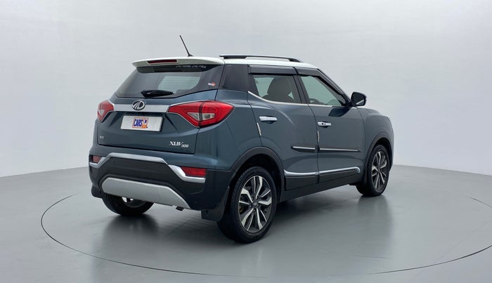 2019 Mahindra XUV300 W8 (O) Dual tone Diesel, Diesel, Manual, 30,833 km, Right Back Diagonal (45- Degree) View