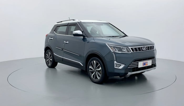 2019 Mahindra XUV300 W8 (O) Dual tone Diesel, Diesel, Manual, 30,833 km, Front Left