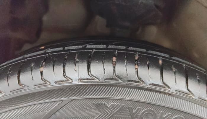 2020 Maruti Celerio X VXI AMT, CNG, Automatic, 76,297 km, Left Front Tyre Tread