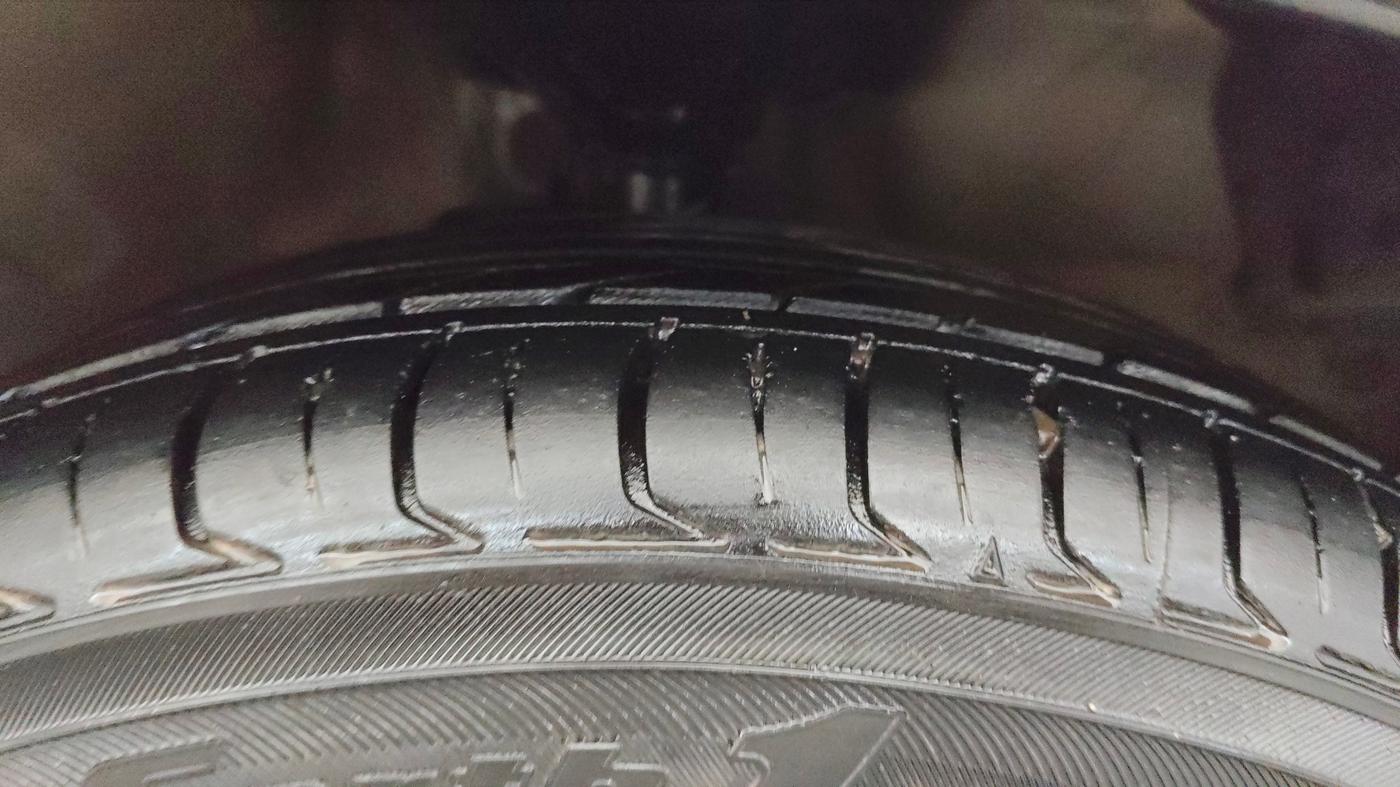 2020 Maruti Celerio X VXI AMT, CNG, Automatic, 76,297 km, Right Front Tyre Tread