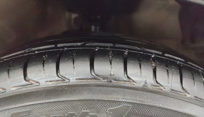 2020 Maruti Celerio X VXI AMT, CNG, Automatic, 76,297 km, Right Front Tyre Tread