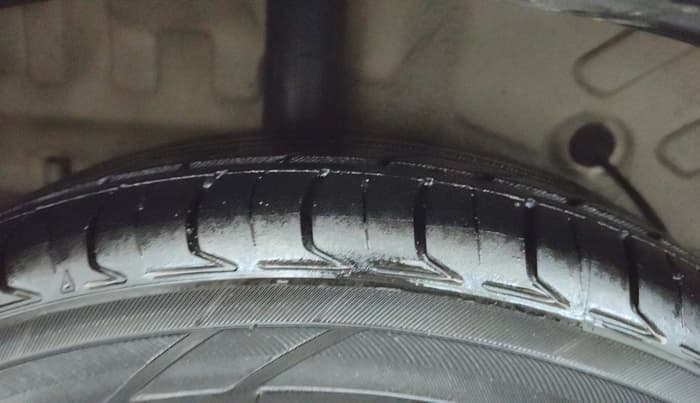 2020 Maruti Celerio X VXI AMT, CNG, Automatic, 76,297 km, Right Rear Tyre Tread
