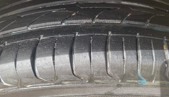 2021 Maruti S Cross ZETA 1.5, Petrol, Manual, 84,064 km, Left Rear Tyre Tread
