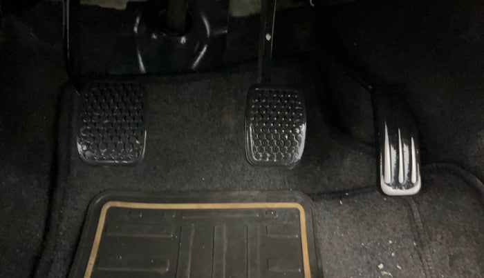 2014 Maruti Alto 800 LXI, Petrol, Manual, 50,616 km, Pedals