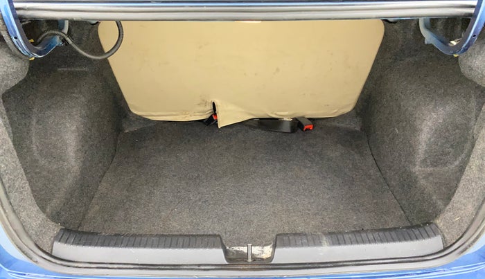 2016 Volkswagen Ameo HIGHLINE1.2L, Petrol, Manual, 94,889 km, Boot Inside