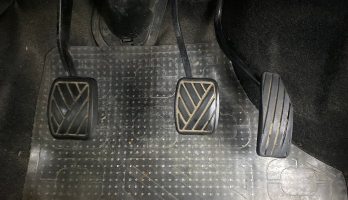 2014 Maruti Wagon R 1.0 VXI, Petrol, Manual, 50,088 km, Pedals